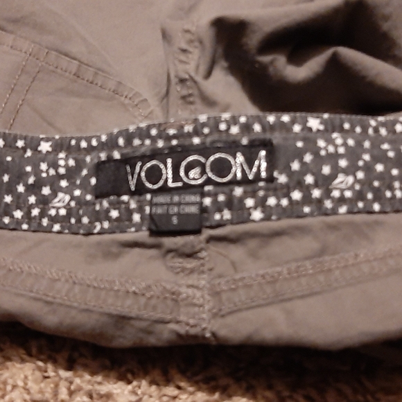Taupe/Grey Volcom Khaki Style Shorts - Picture 4 of 6